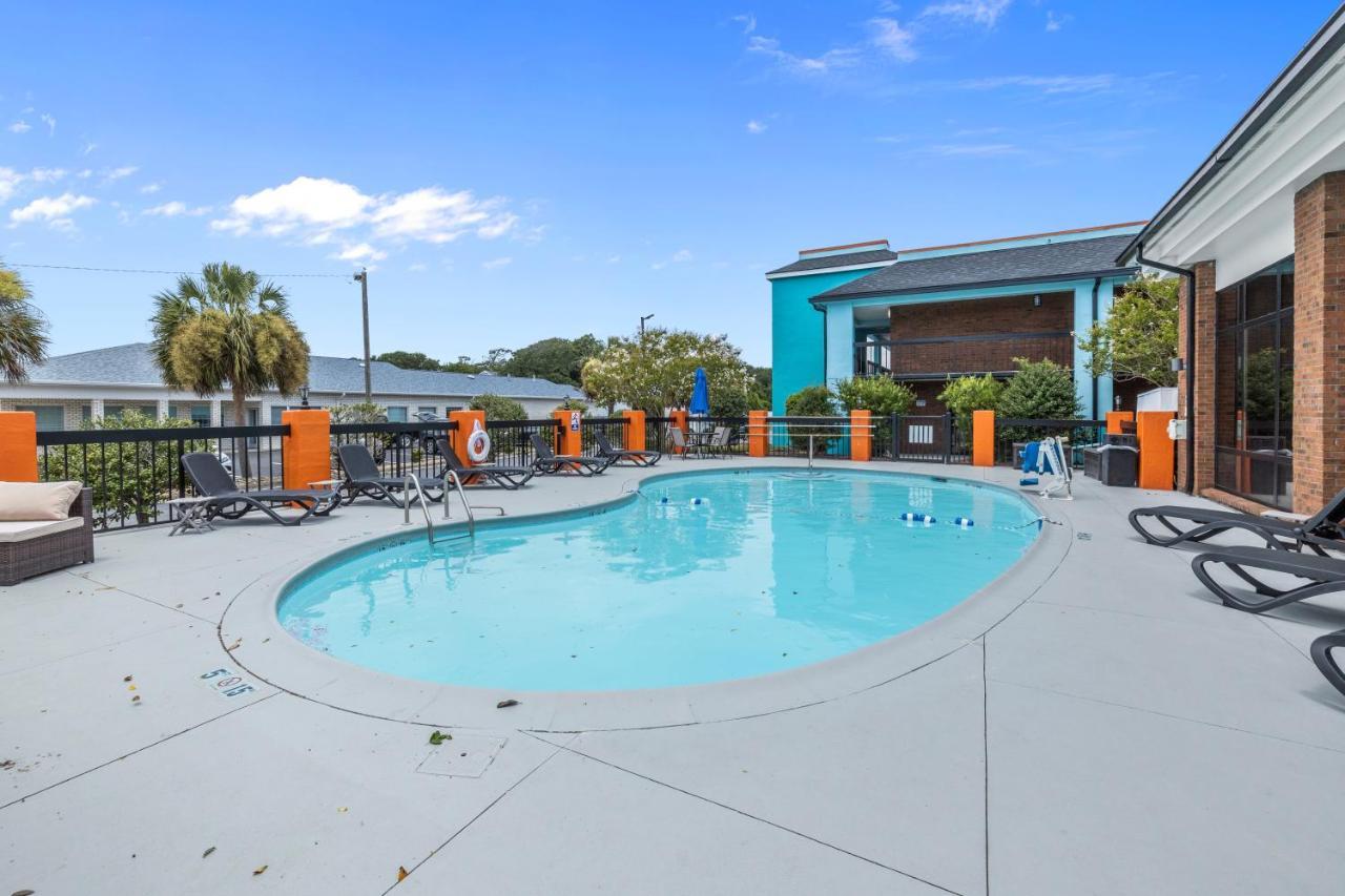 Garnet Inn & Suites, Morehead City Near Atlantic Beach Экстерьер фото