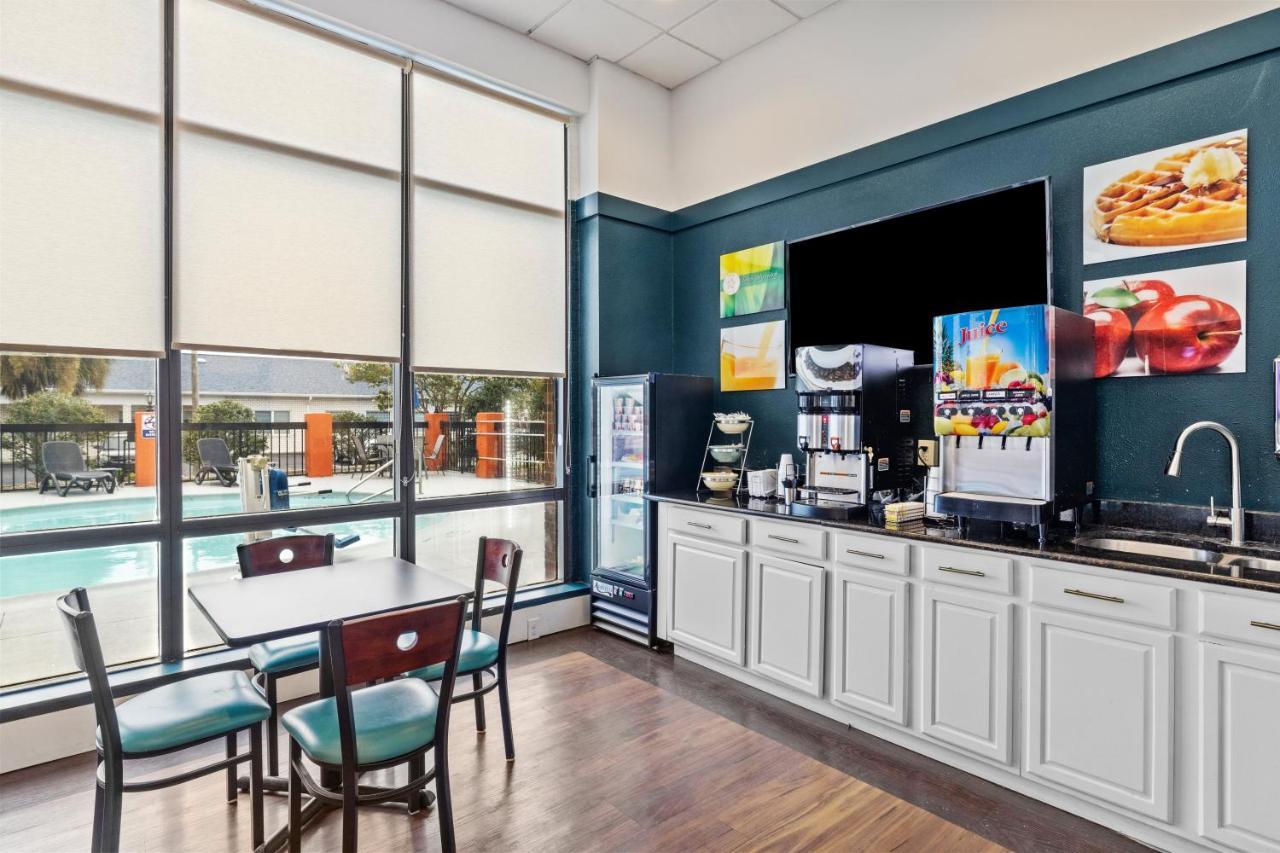 Garnet Inn & Suites, Morehead City Near Atlantic Beach Экстерьер фото