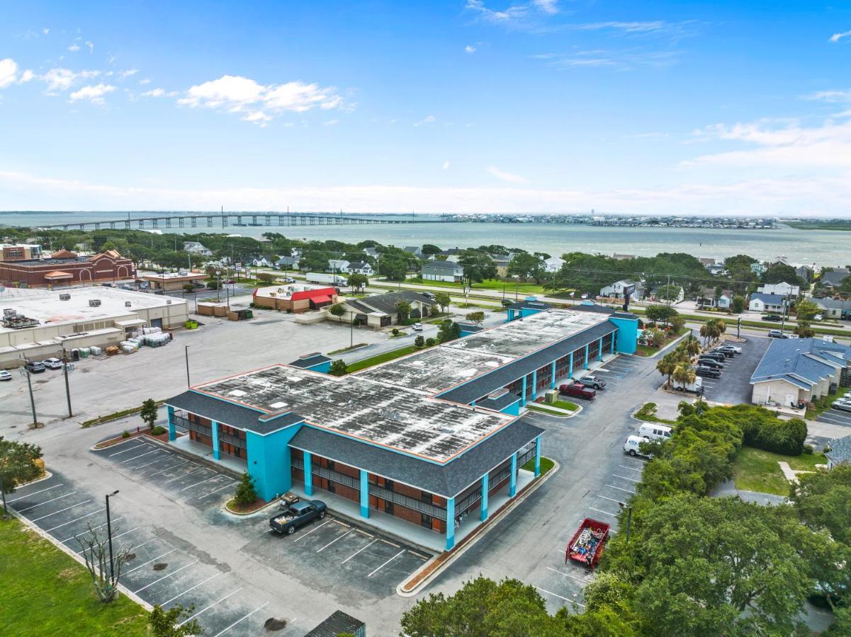 Garnet Inn & Suites, Morehead City Near Atlantic Beach Экстерьер фото
