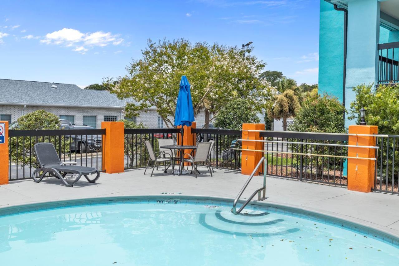 Garnet Inn & Suites, Morehead City Near Atlantic Beach Экстерьер фото