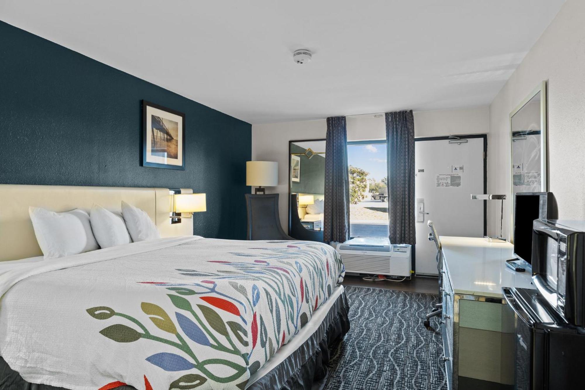 Garnet Inn & Suites, Morehead City Near Atlantic Beach Экстерьер фото